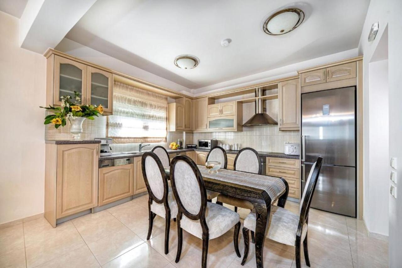 Ioannas Luxury Apartment In Istron Kalo Chorio  외부 사진